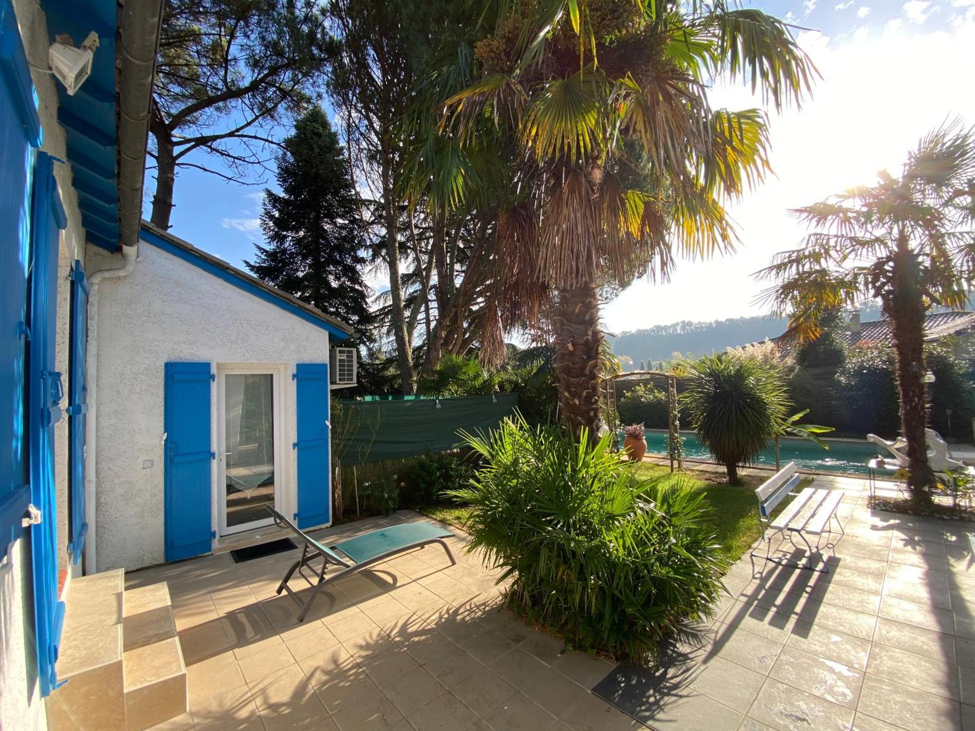 Villa & Spa-Sauna-Piscine-Massages Du "Nirvana Vivant" Biars-sur-Cère 외부 사진